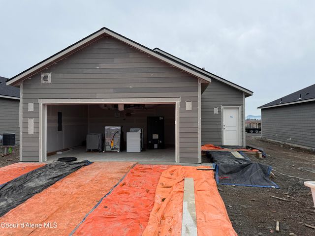 5280 E Aquila Ave, Post Falls, ID 83854
