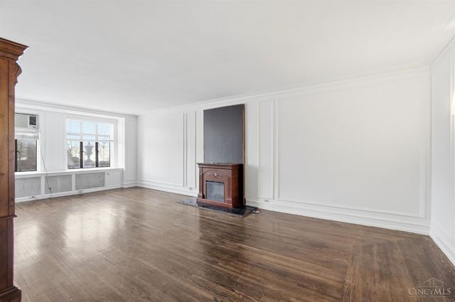 3900 Rose Hill Avenue, Cincinnati, OH 45229