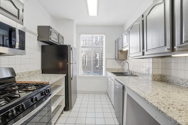 3900 Rose Hill Avenue, Cincinnati, OH 45229