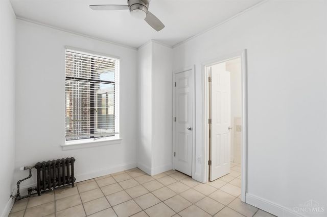 3900 Rose Hill Avenue, Cincinnati, OH 45229