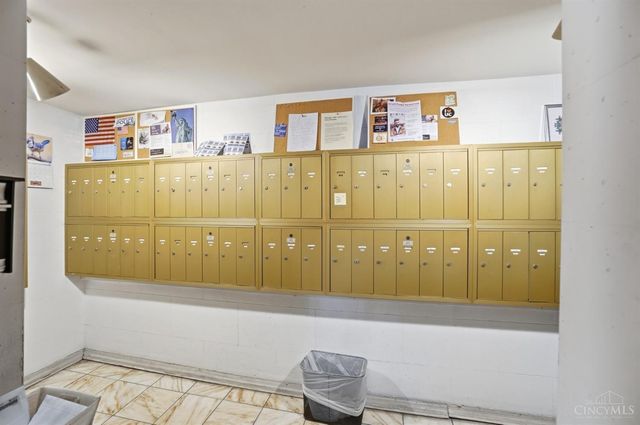 3900 Rose Hill Avenue, Cincinnati, OH 45229