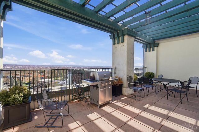 3900 Rose Hill Avenue, Cincinnati, OH 45229