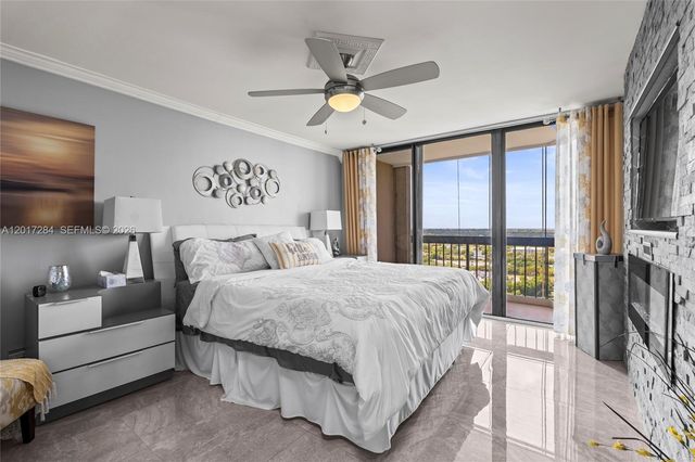 2425 Presidential Way PH1, West Palm Beach, FL 33401