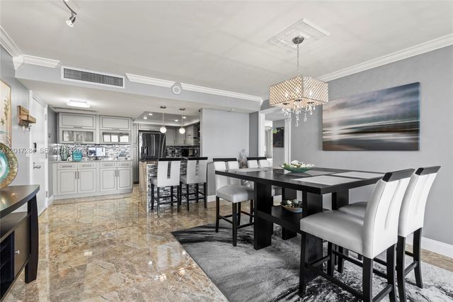 2425 Presidential Way PH1, West Palm Beach, FL 33401