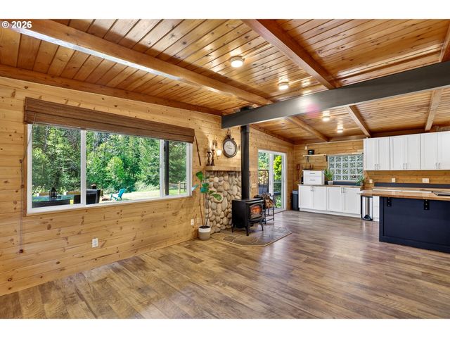 28803 Se WOODS Rd, Eagle Creek, OR 97022