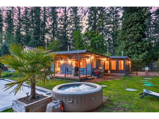28803 Se WOODS Rd, Eagle Creek, OR 97022