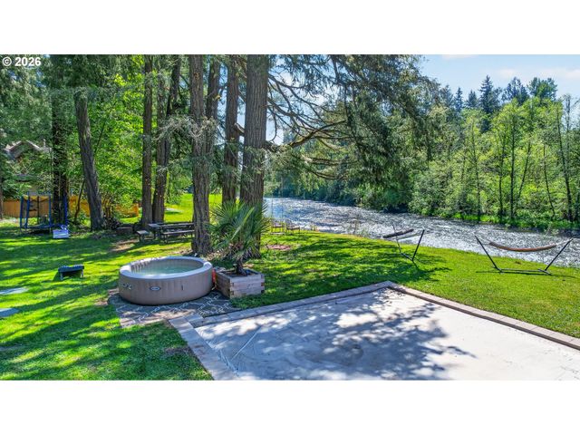 28803 Se WOODS Rd, Eagle Creek, OR 97022