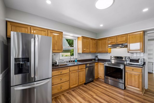 1664 Bohland Avenue, Saint Paul, MN 55116