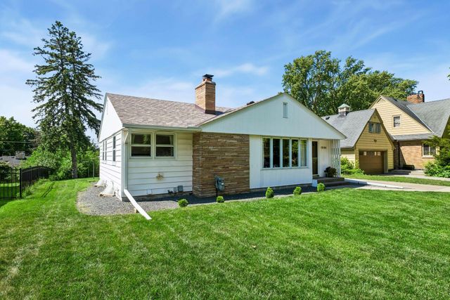 1664 Bohland Avenue, Saint Paul, MN 55116
