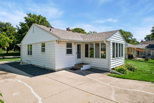1664 Bohland Avenue, Saint Paul, MN 55116