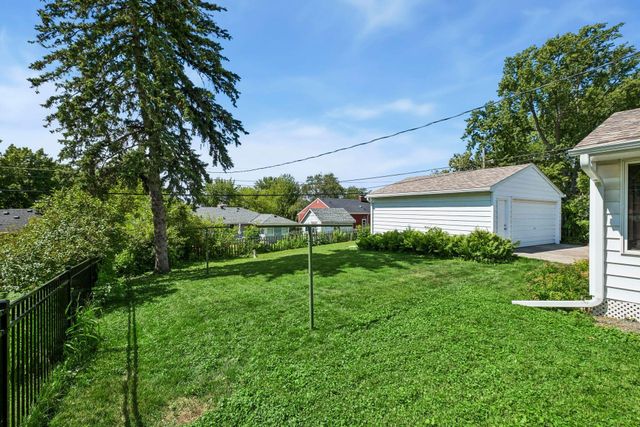 1664 Bohland Avenue, Saint Paul, MN 55116