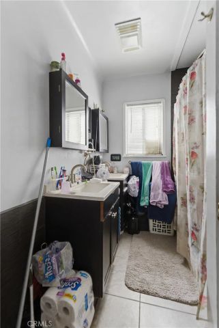8468 Virginia, South Gate, CA 90280