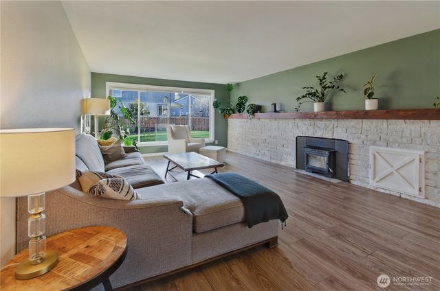 1122 13th Street SW, Puyallup, WA 98371