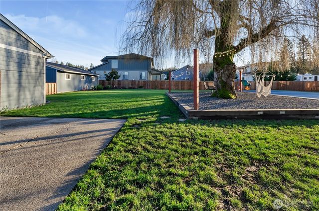 1122 13th Street SW, Puyallup, WA 98371