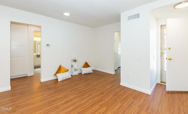 1106 Village 1 -, Camarillo, CA 93012