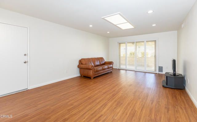 1106 Village 1 -, Camarillo, CA 93012