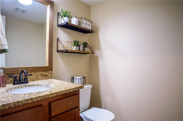 804 W 30th Street, Lawrence, KS 66046