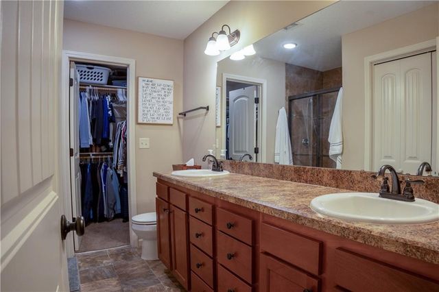 804 W 30th Street, Lawrence, KS 66046