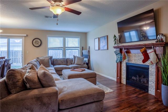 804 W 30th Street, Lawrence, KS 66046