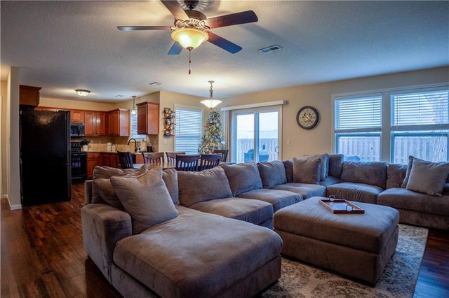 804 W 30th Street, Lawrence, KS 66046