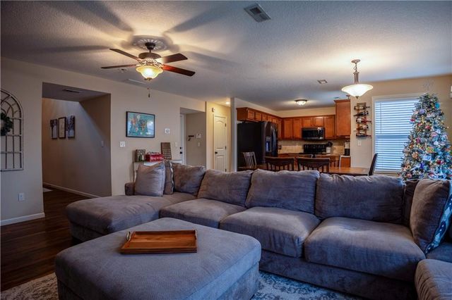 804 W 30th Street, Lawrence, KS 66046