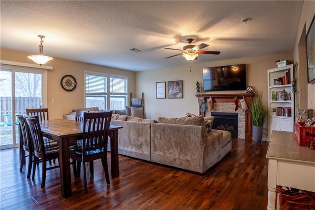 804 W 30th Street, Lawrence, KS 66046