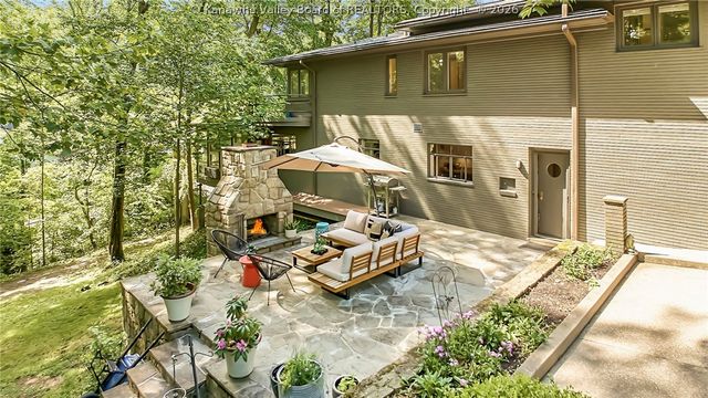 68 Abney Circle N, Charleston, WV 25314
