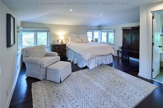 68 Abney Circle N, Charleston, WV 25314