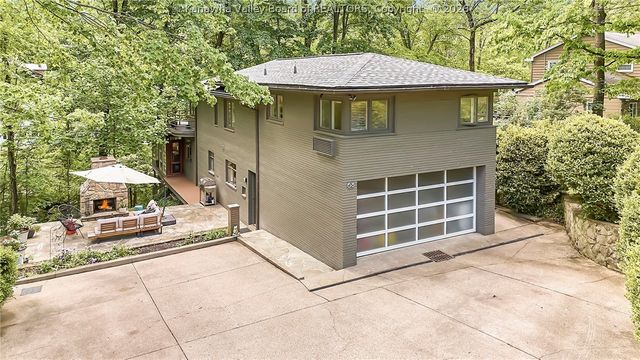 68 Abney Circle N, Charleston, WV 25314