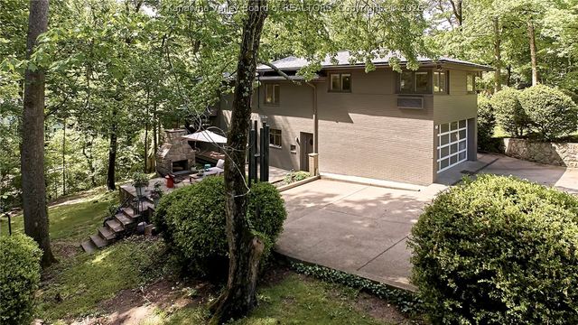 68 Abney Circle N, Charleston, WV 25314