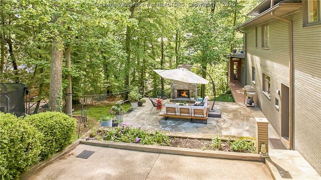 68 Abney Circle N, Charleston, WV 25314