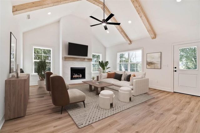 10 Leawood Lane, Bella Vista, AR 72715