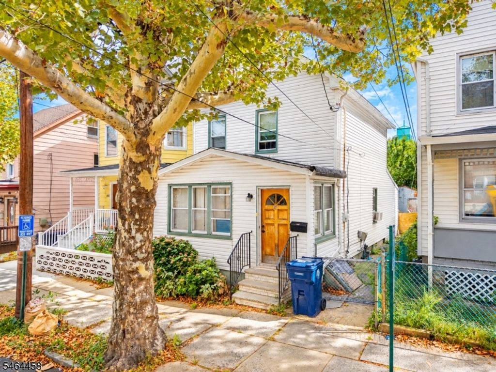 450 Mechanic St, Perth Amboy City, NJ 08861 — exterior