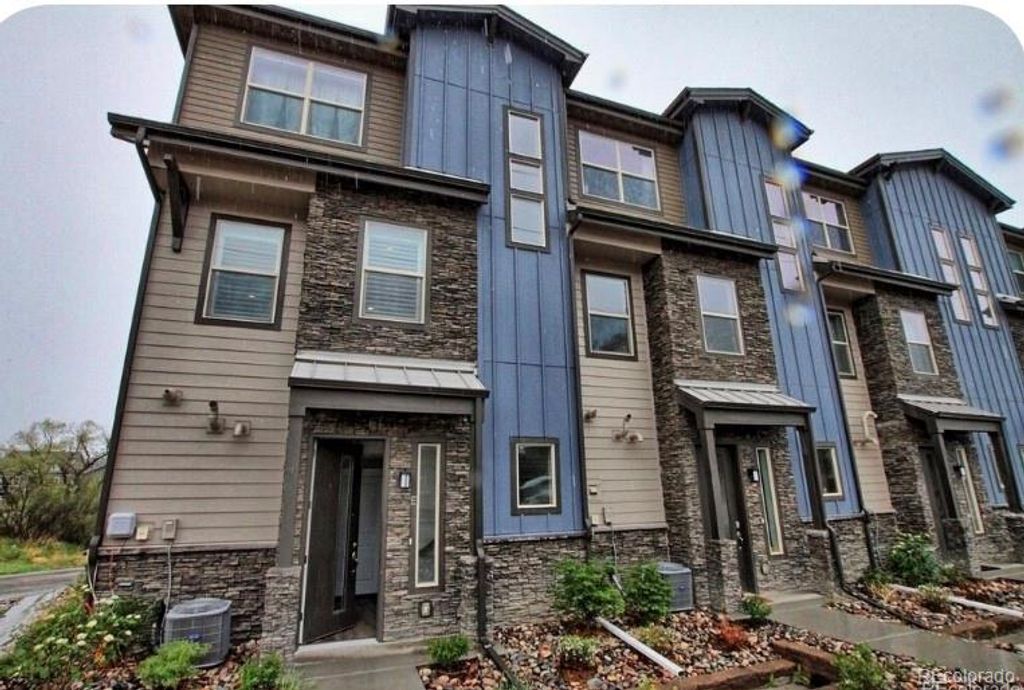 1025 S Gilbert Street E, Castle Rock, CO 80104