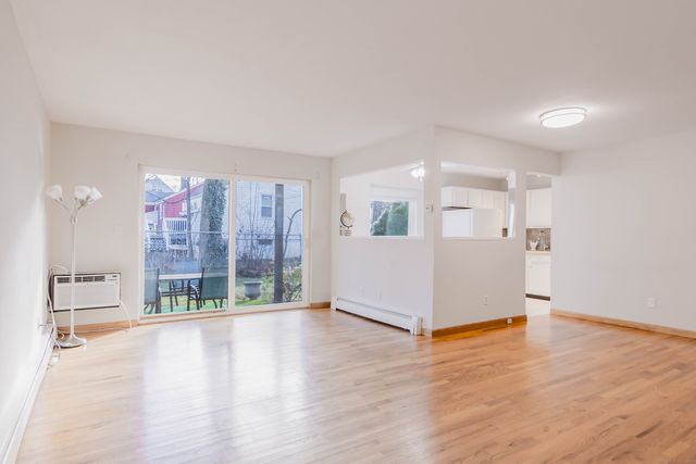 533 Glendale Avenue 533, Bridgeport, CT 06606