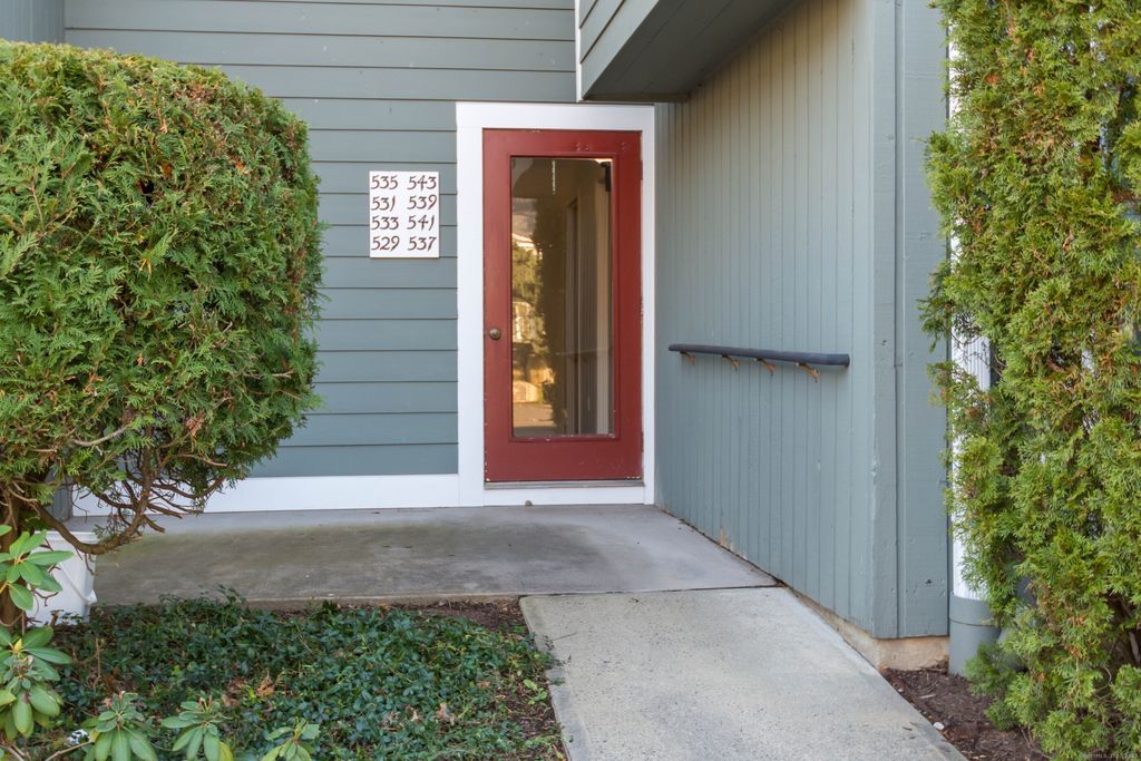 533 Glendale Avenue 533, Bridgeport, CT 06606