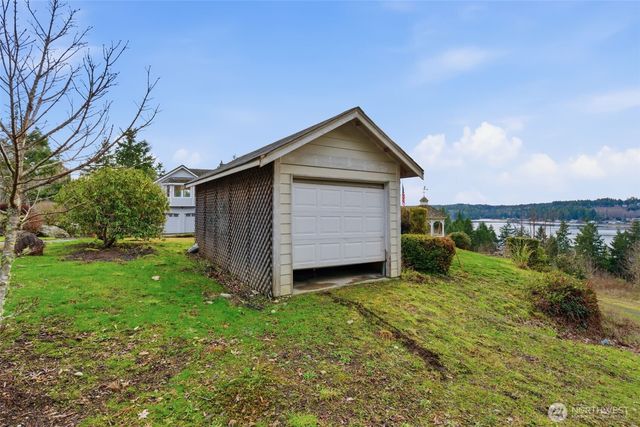 457 E Victor Road, Belfair, WA 98528