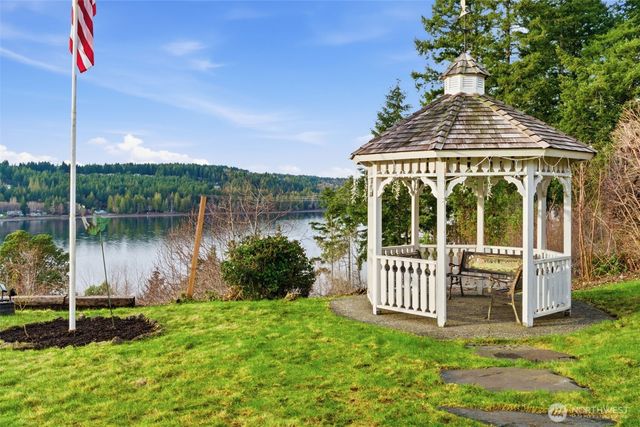 457 E Victor Road, Belfair, WA 98528