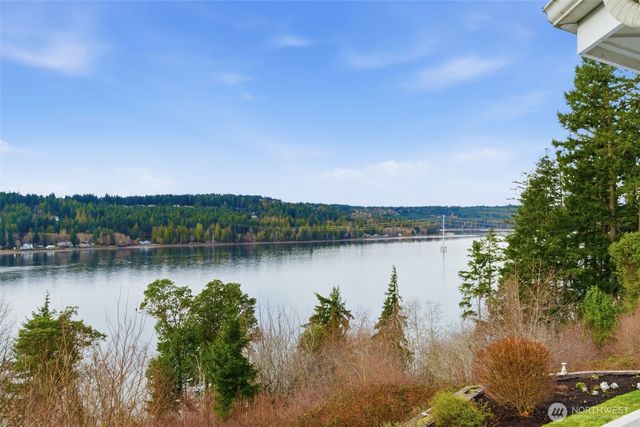 457 E Victor Road, Belfair, WA 98528