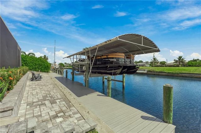 1513 SE 20th AVE, Cape Coral, FL 33990