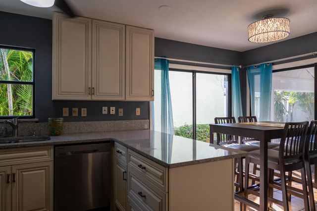 17031 Traverse Circle, Jupiter, FL 33477