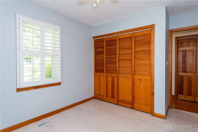 852 Sunset Drive, Englewood, OH 45322