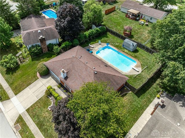 852 Sunset Drive, Englewood, OH 45322