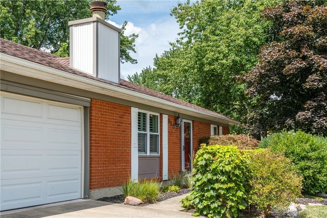 852 Sunset Drive, Englewood, OH 45322