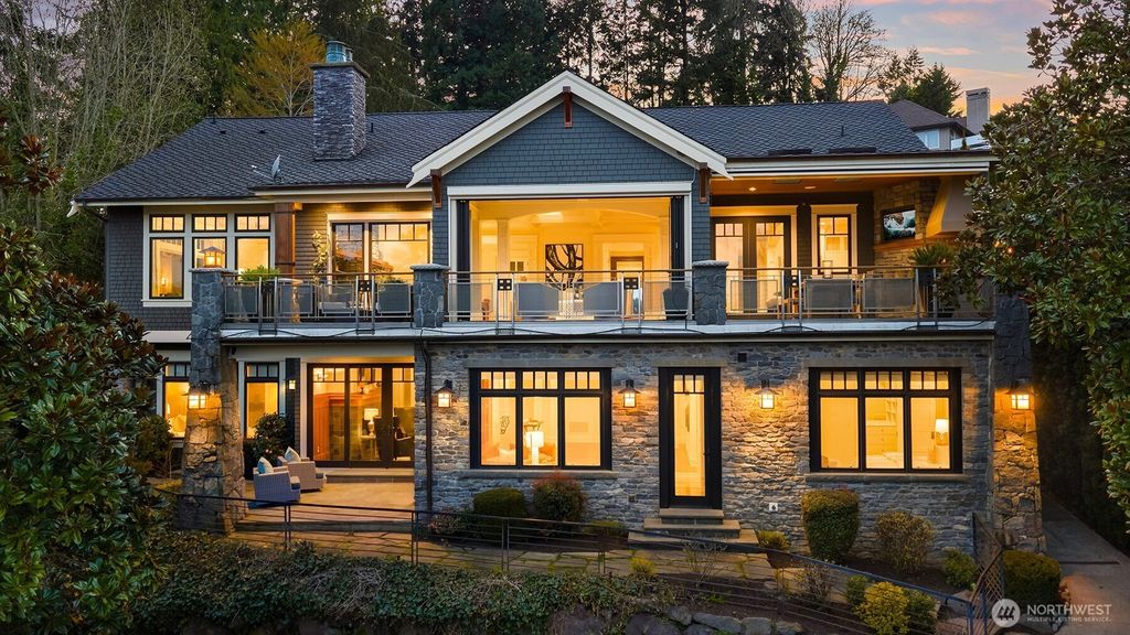 4102 100th Avenue SE, Mercer Island, WA 98040