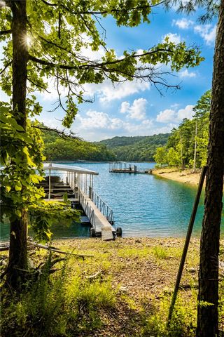 85 County Road 154, Eureka Springs, AR 72632