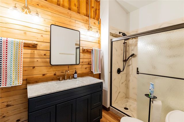 85 County Road 154, Eureka Springs, AR 72632