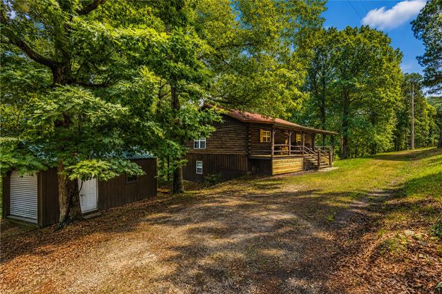 85 County Road 154, Eureka Springs, AR 72632