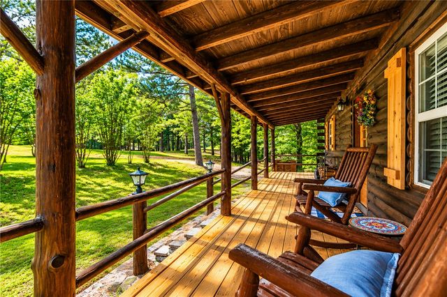 85 County Road 154, Eureka Springs, AR 72632