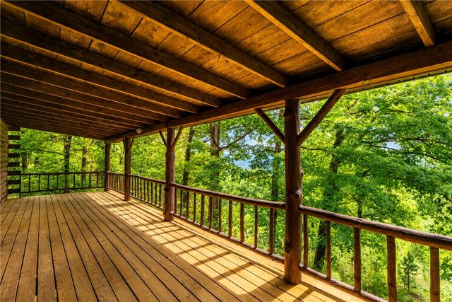 85 County Road 154, Eureka Springs, AR 72632
